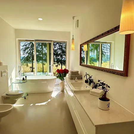 Villa Orni House *