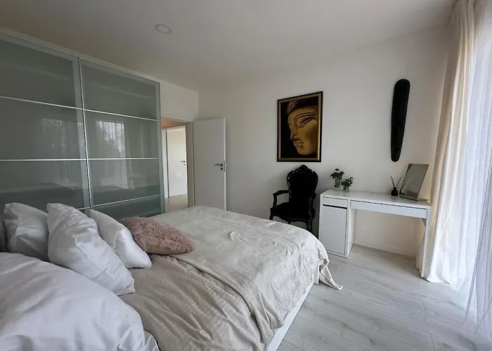 Villa Orni House *
