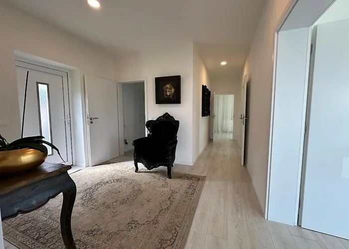 Orni House Villa *